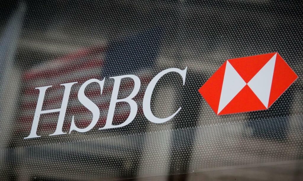 hsbc-la-1-trong-2-ngan-hang-uy-tin-cong-bo-cho-nguoi-18-tuoi-vay