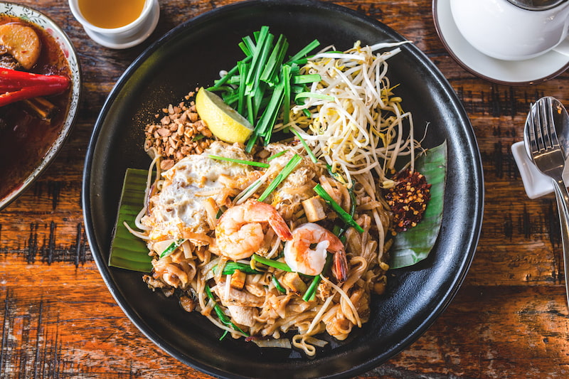 pad-thai-la-mon-an-dac-san-tai-day